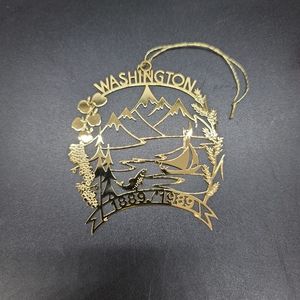 Camerlane. Wa St Bicentennial 24kt gold finish Ornament